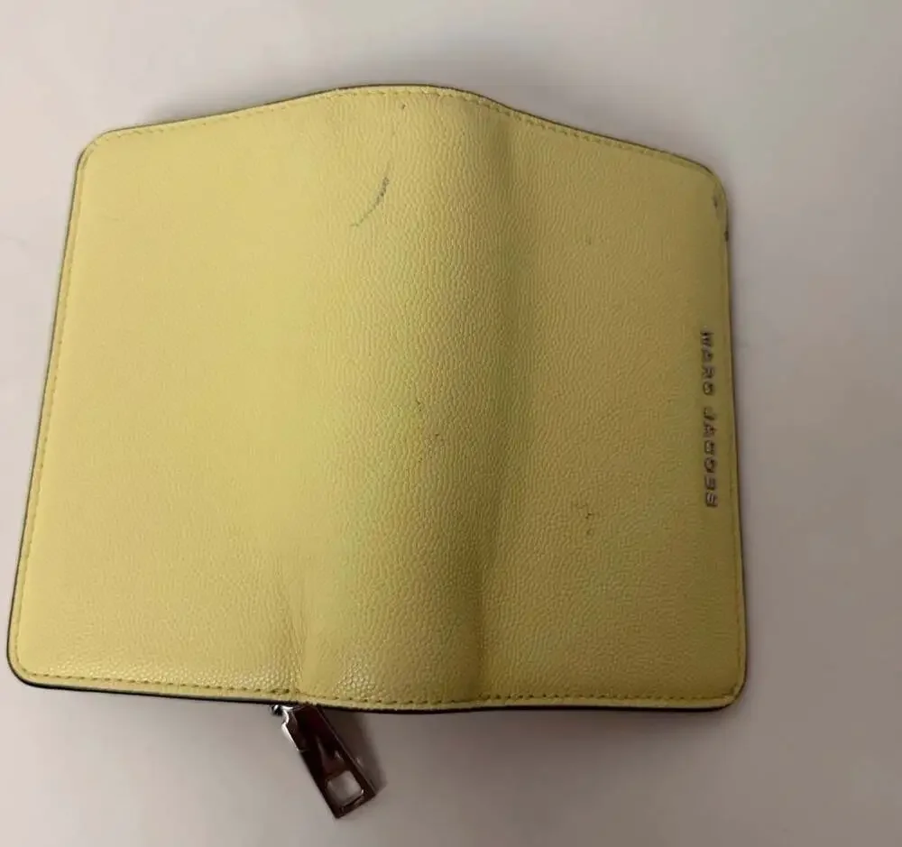 Marc Jacobs Daily Medium Compact Bifold Wallet French Vanilla Leather